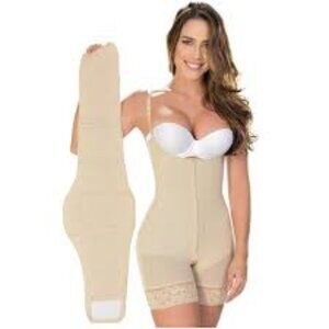 NWT M&D Post Op Surgery AB Flattering Liposuction